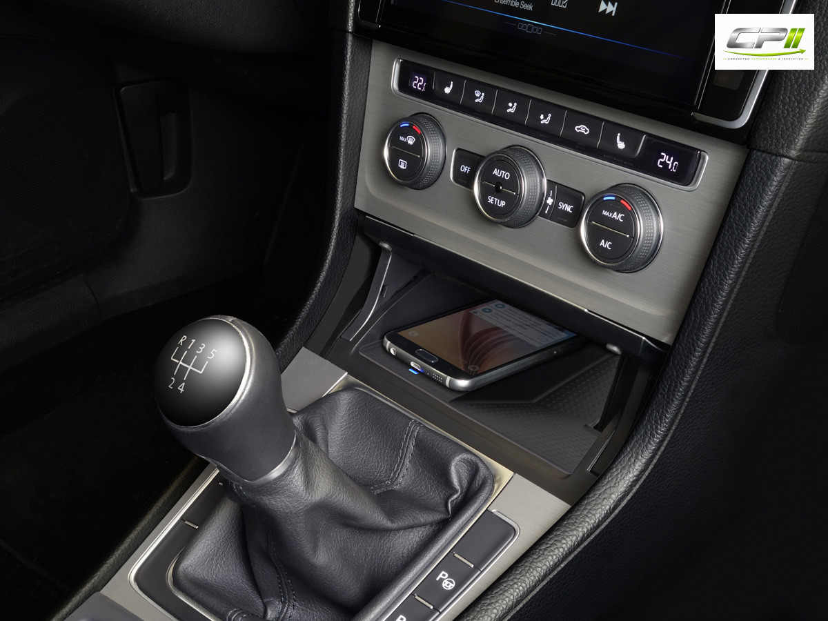 Alpine KCE-G7QI Wireless-Ladestation für Volkswagen Golf 7 – Bild 2