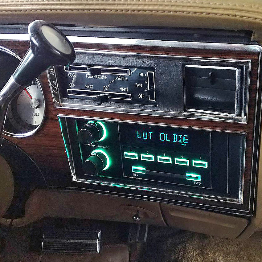RETROSOUND Displayeinheit "New York" für 1970-2000 GM/Ford und Mopar – Bild 8